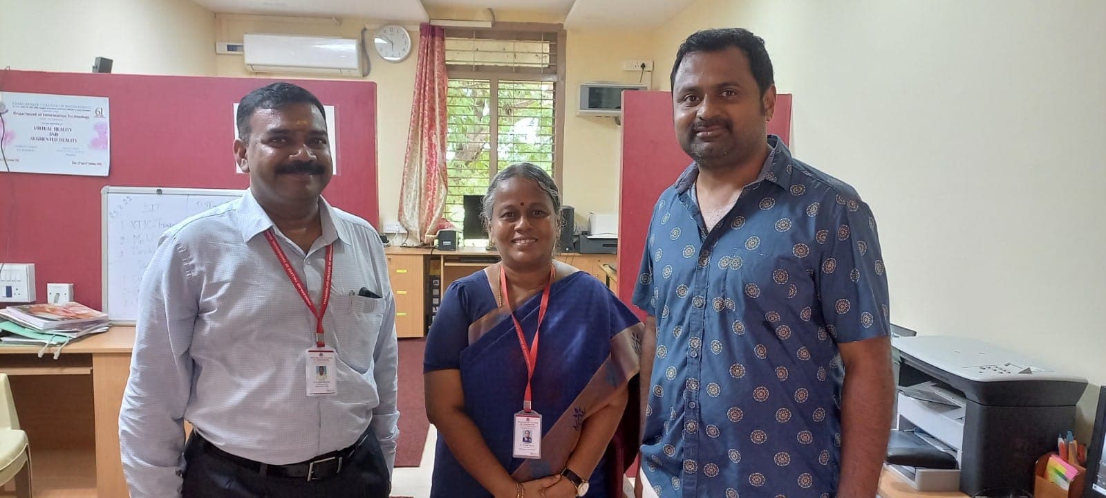 Alumni visiting the Cognitive Science Research Lab